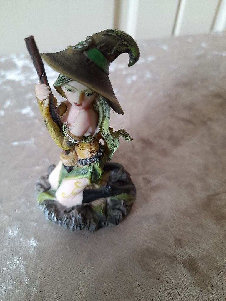 Beeldje heks groen polystone Nemesis Now, Ophalen of Verzenden, Zo goed als nieuw, Fantasy