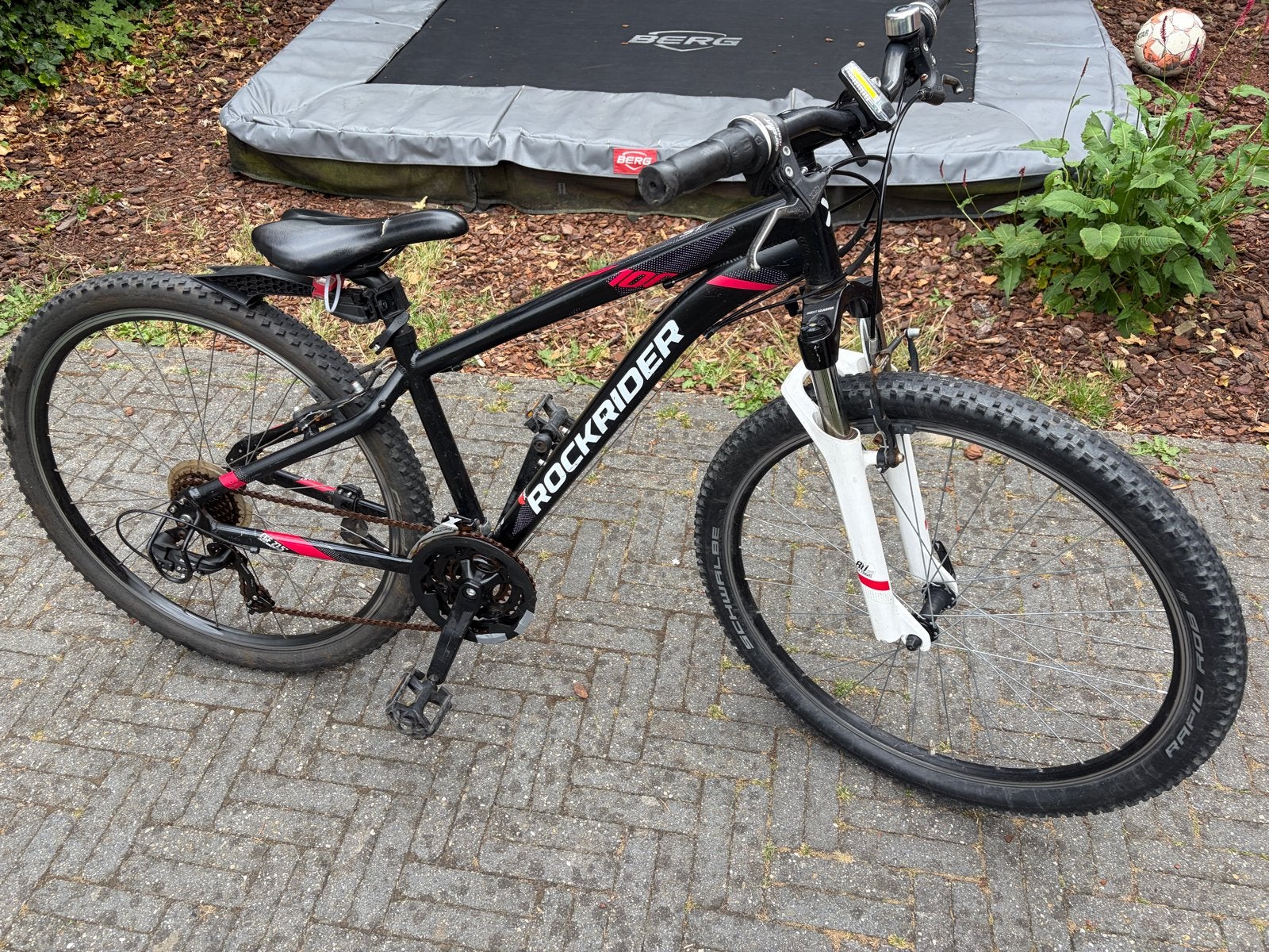 Rockrider ST100 Mountainbike Zwart/Rood voor 10-12 jaar oud, Gebruikt, Hardtail, 49 tot 53 cm, Ophalen