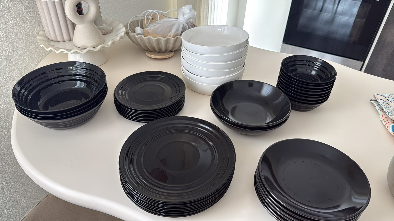 Zwarte borden van ikea, Ophalen, Nieuw, Klassiek, Compleet servies