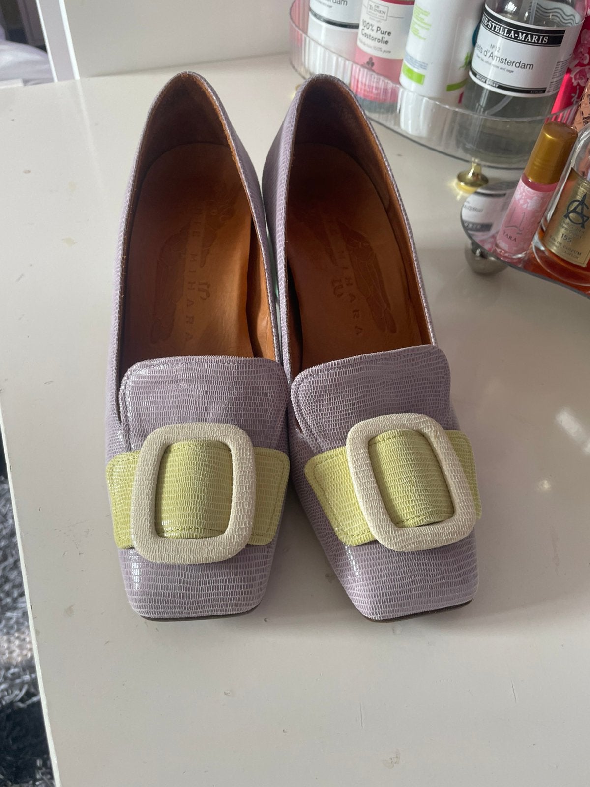 Chie Mihara 38, Kleding | Dames, Schoenen, Pumps, Overige kleuren, Ophalen of Verzenden, Zo goed als nieuw