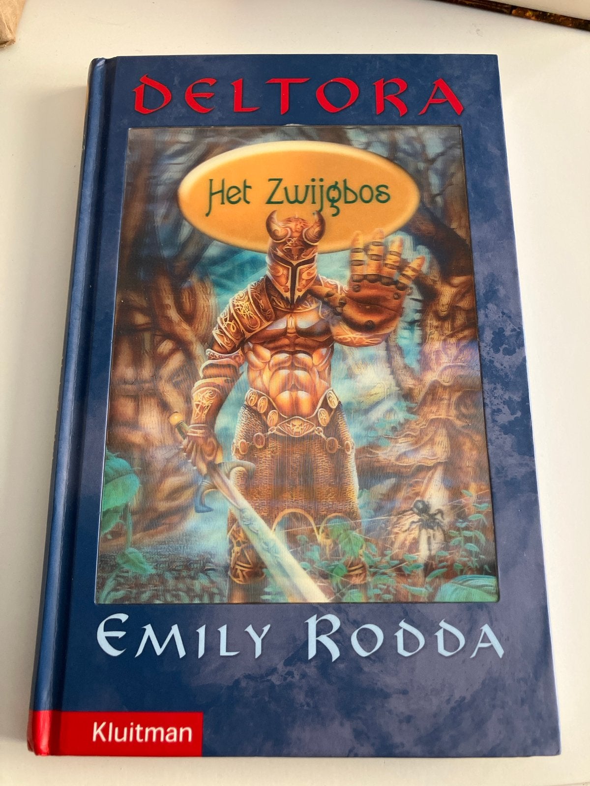 Deltora: Het Zwijgbos - Emily Rodda (Kluiman), Boeken, Ophalen of Verzenden, Gelezen