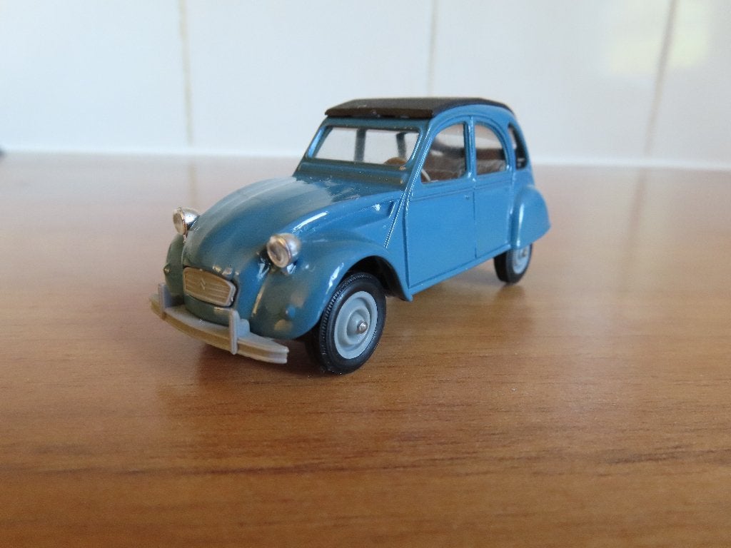 Solido schaalmodel Citroen 2CV6 1:43, productie 1-1987, Hobby en Vrije tijd, Ophalen of Verzenden, Zo goed als nieuw, Auto, Solido
