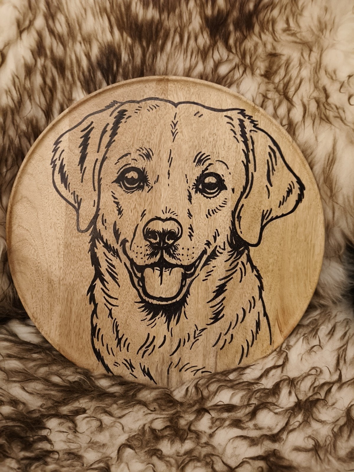 Labrador hond op hout - 37cm, Ophalen of Verzenden, Nieuw, Bruin, Hout