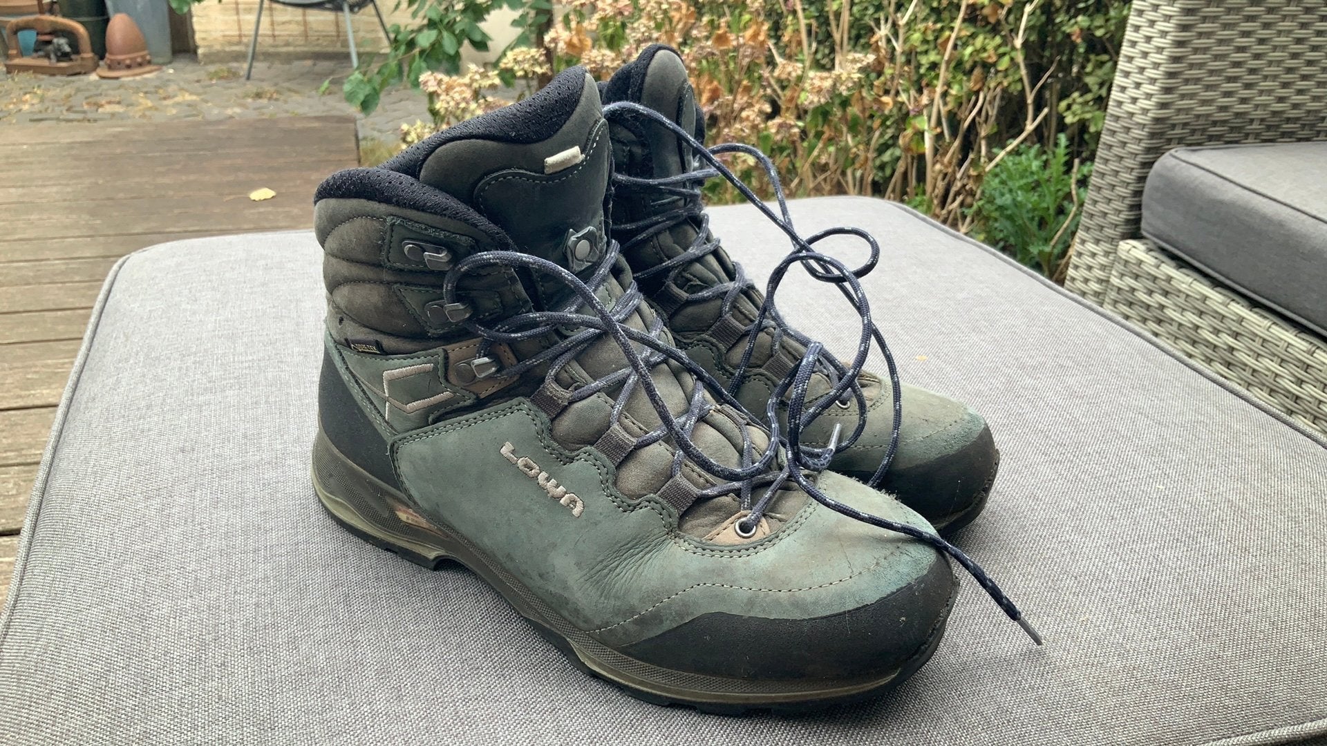 Bergschoenen Lowa maat 39.5 uk6 us7.5, Ophalen, Gebruikt, Schoenen