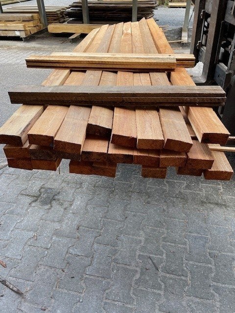 Douglas, bezaagd, 3000x50x100 mm, Ophalen, Nieuw, 250 cm of meer, Balken