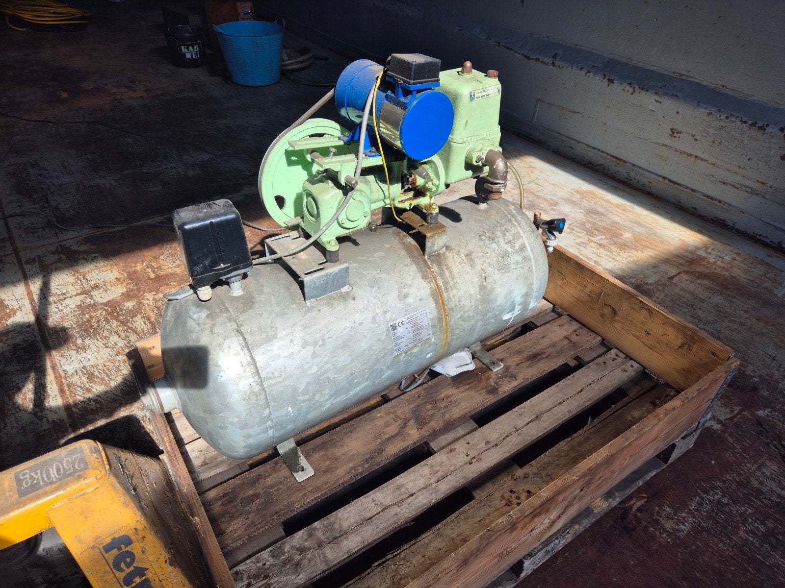 Speck 24V Hydrofoor met 100L Doe een bod, 100 liter of meer, Ophalen