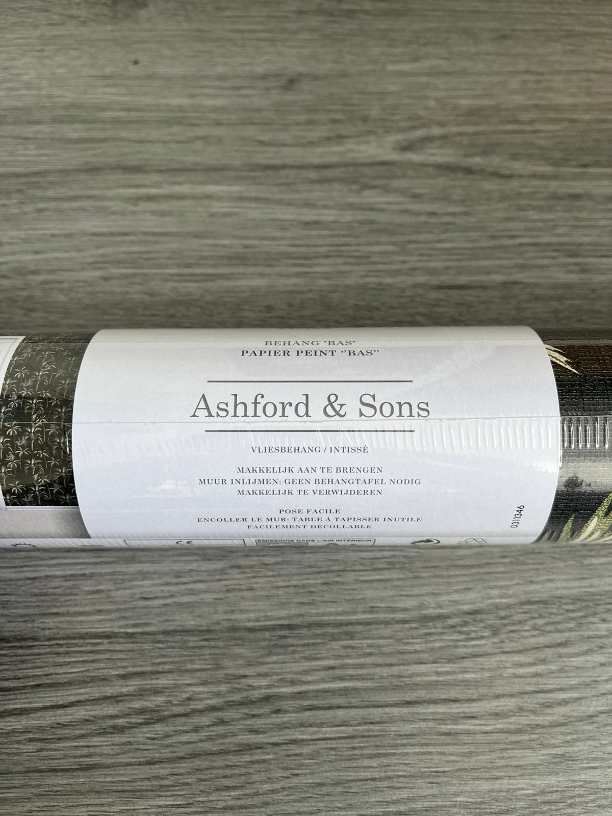 Behang: Ashford and Sons - “bas”, Ophalen of Verzenden, Vliesbehang