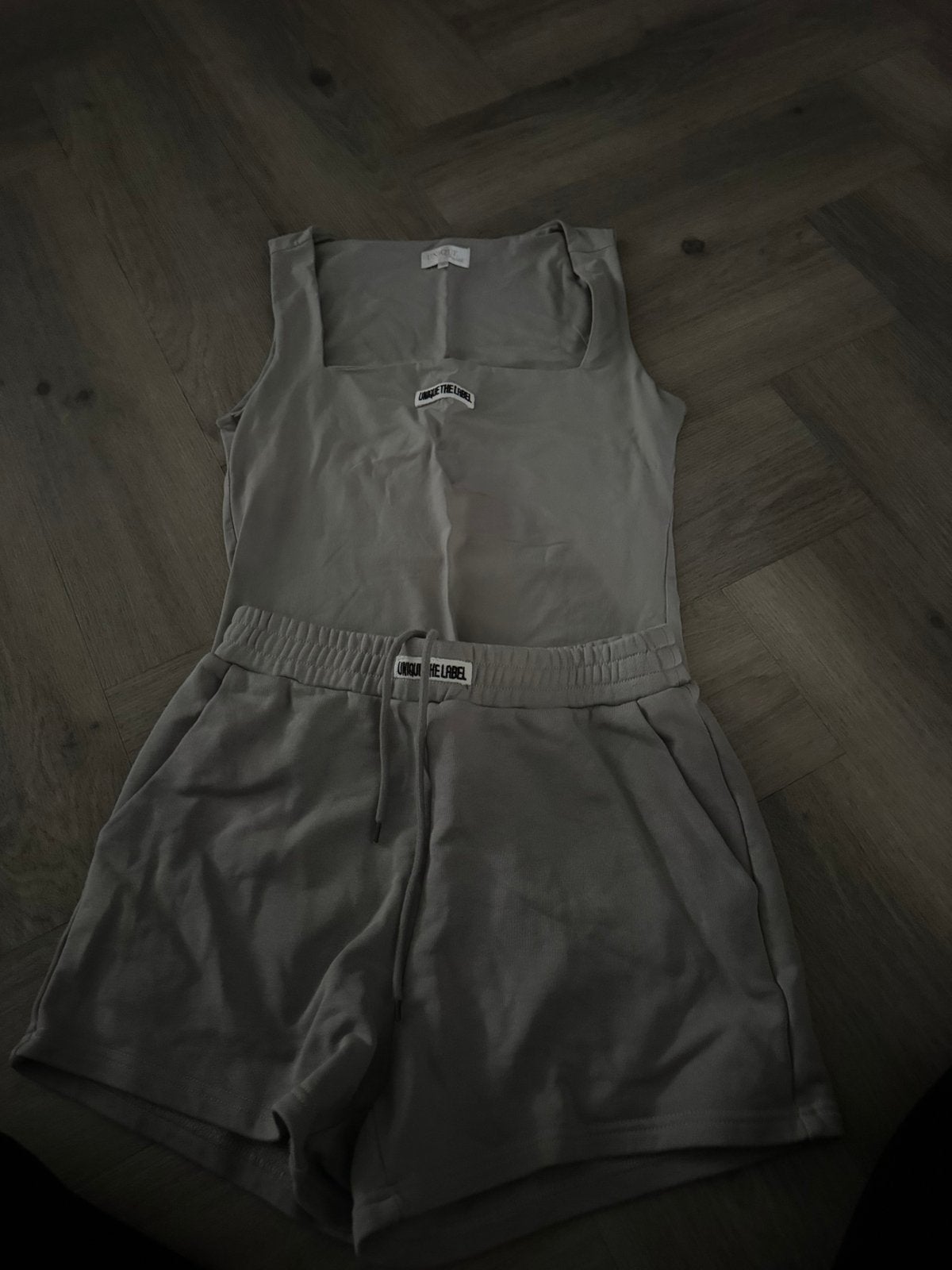 Unique the label setje, Maat 38/40 (M), Ophalen of Verzenden, Zo goed als nieuw, Zonder mouw