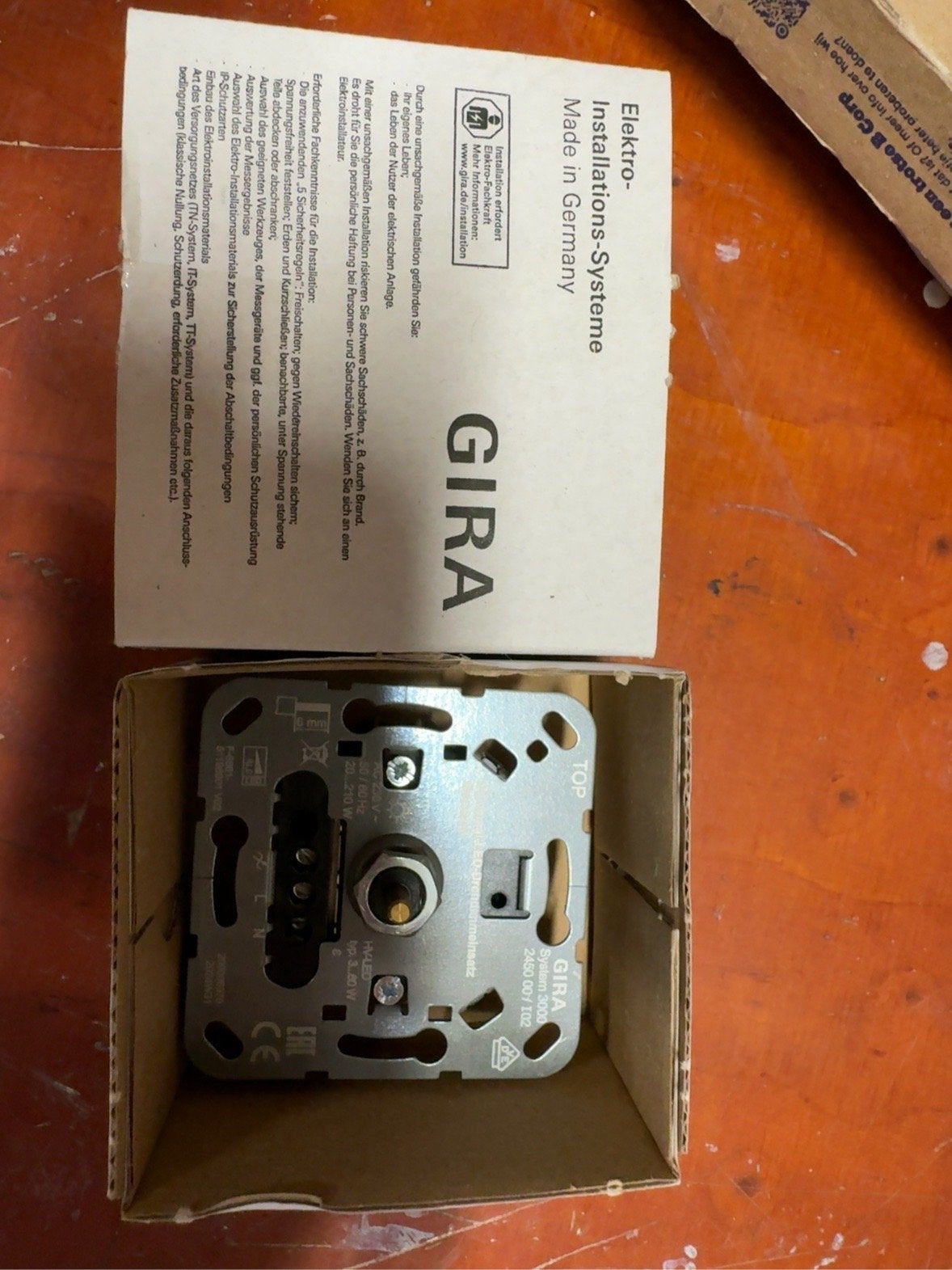 Gira LED dimmer inbouw basiselement 2450 00 - Nieuw, Ophalen of Verzenden, Nieuw, Gira, Dimmer