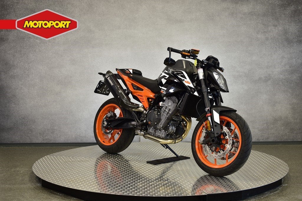 KTM 890 DUKE GP (bj 2024), KTM Sportmotorcycle GMBH, Nieuw, Bedrijf, Stallhofnerstrasse 3
5230  Mattighofen, AT