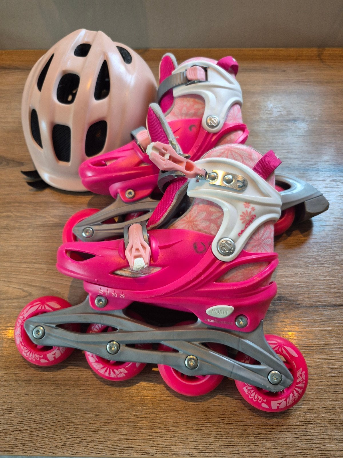 Nijdam skeelers/rolschaatsen met bescherming en helm, Kinderen, Inline skates 4 wielen, Ophalen, Overige merken