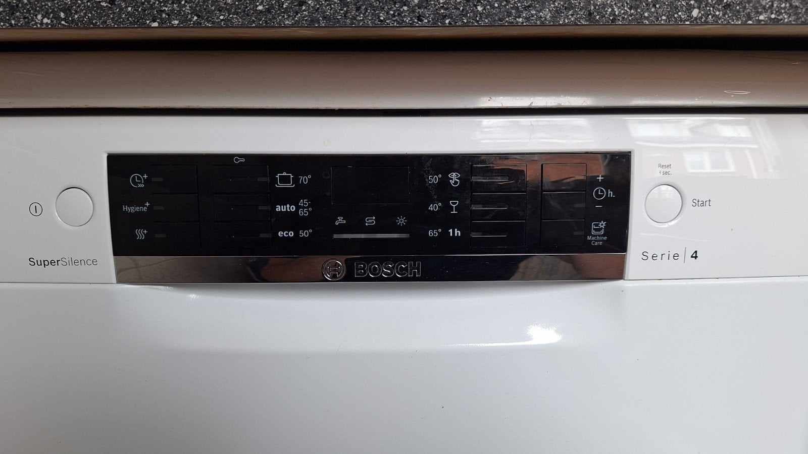 Bosch Serie 4 SuperSilence Vaatwasser, Witgoed en Apparatuur, Vaatwasmachines, Ophalen, 60 cm of meer, Zo goed als nieuw, 85 tot 90 cm