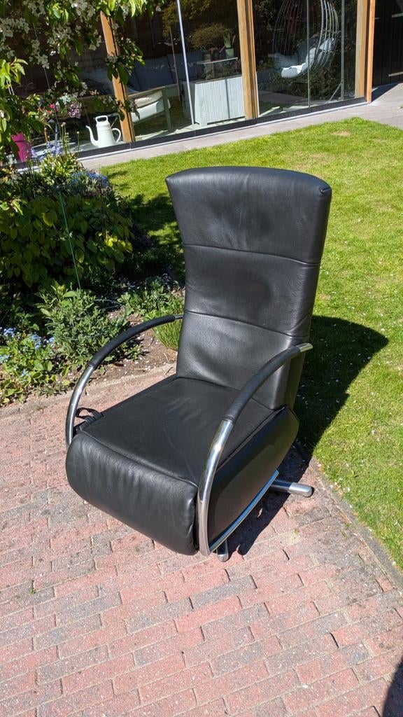 2 Zwarte Leren Relaxfauteuils - Uitklapbaar tot Ligstoe, Huis en Inrichting, Verzenden