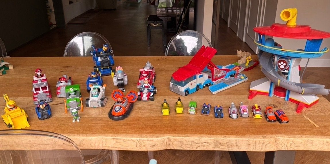 Grote Paw Patrol set met uitkijktoren en voertuigen, Ophalen, Gebruikt