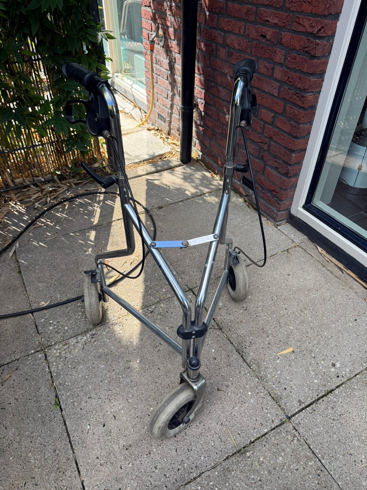 🟢Handige 3 wiel ( poot ) Rollator Opvouwbaar & Verstelbaar, Diversen, Ophalen, Lichtgewicht, Gebruikt