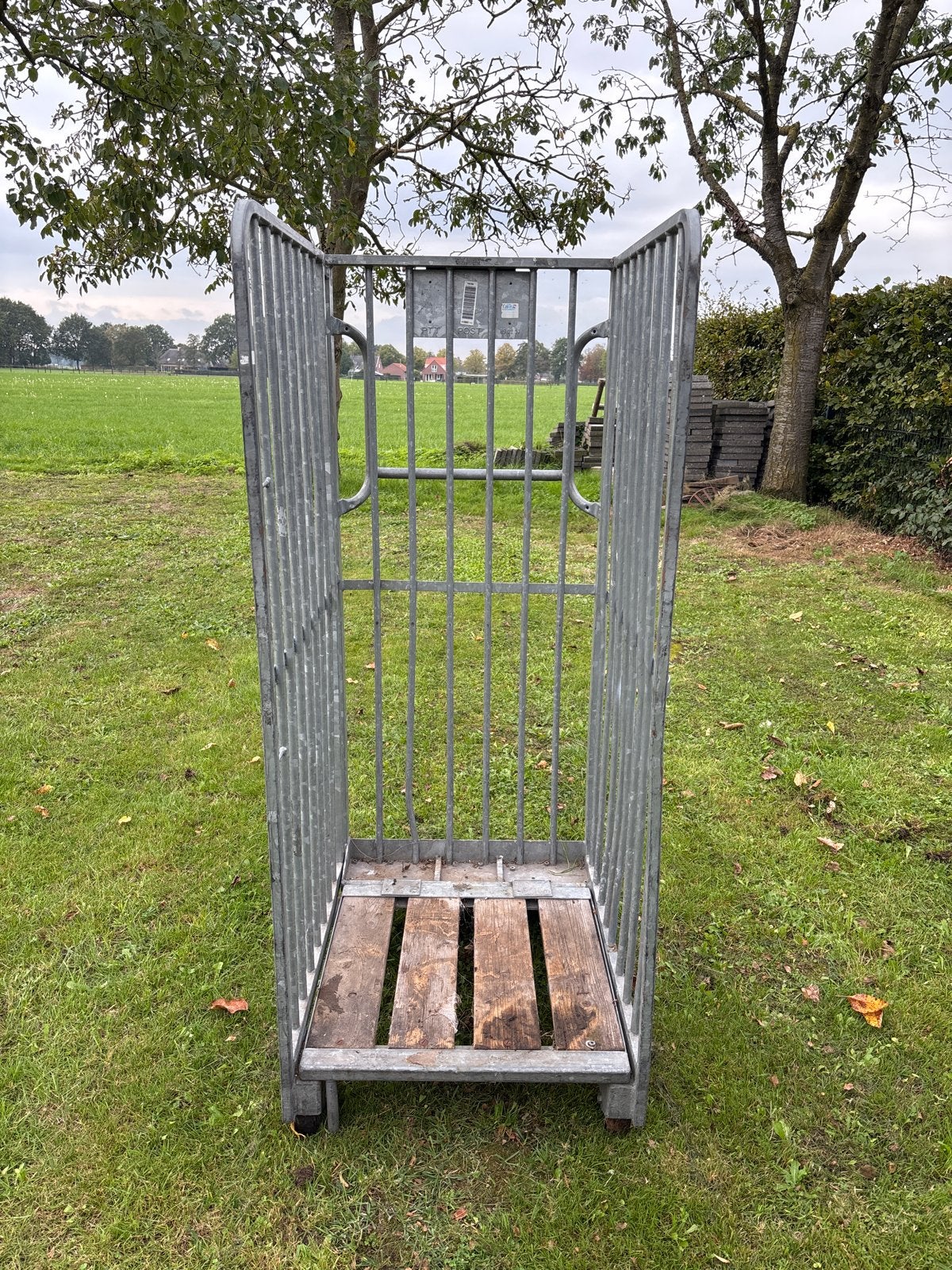 Rolcontainer met houten bodem, Doe-het-zelf en Verbouw, Ophalen of Verzenden