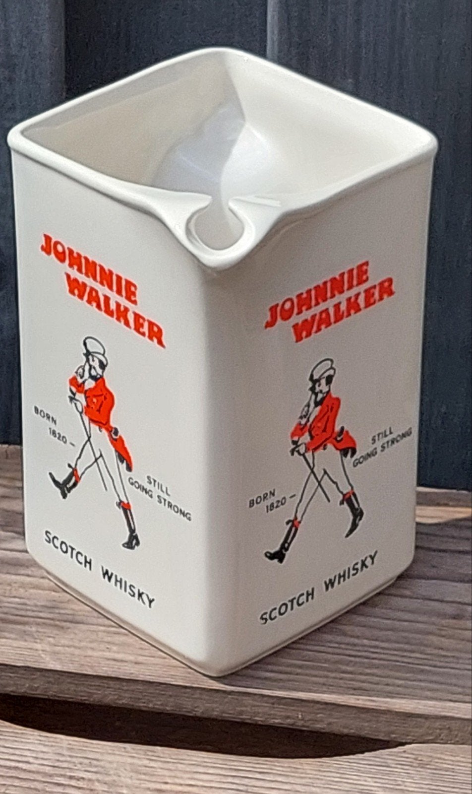 Vintage Johnnie Walker Whisky Waterkan - Wade England, Ophalen of Verzenden