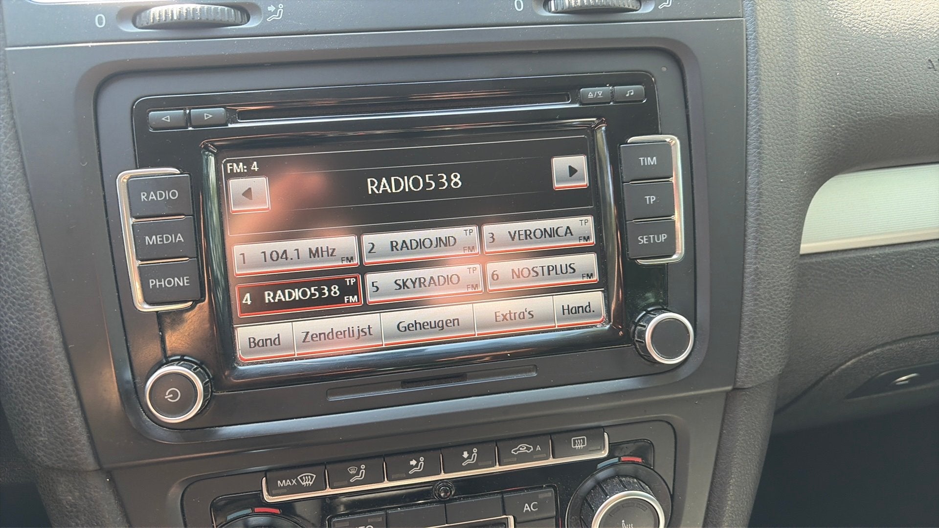Vw autoradio met code, Ophalen of Verzenden, Zo goed als nieuw