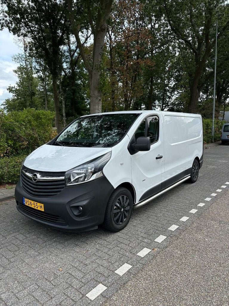 Opel Vivaro bestelbus 1.6 CDTI Biturbo 2900 125PK L2H1, Auto's, Voorwielaandrijving, 4 cilinders, 2000 kg, Wit