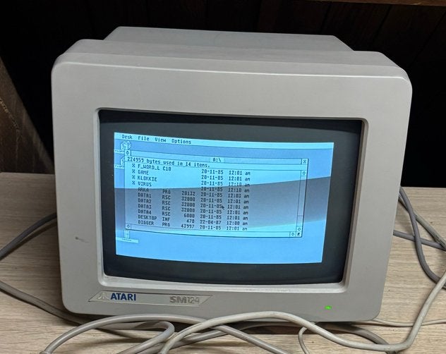 Vintage Atari SM124 monitor (bv. als back up), Ophalen
