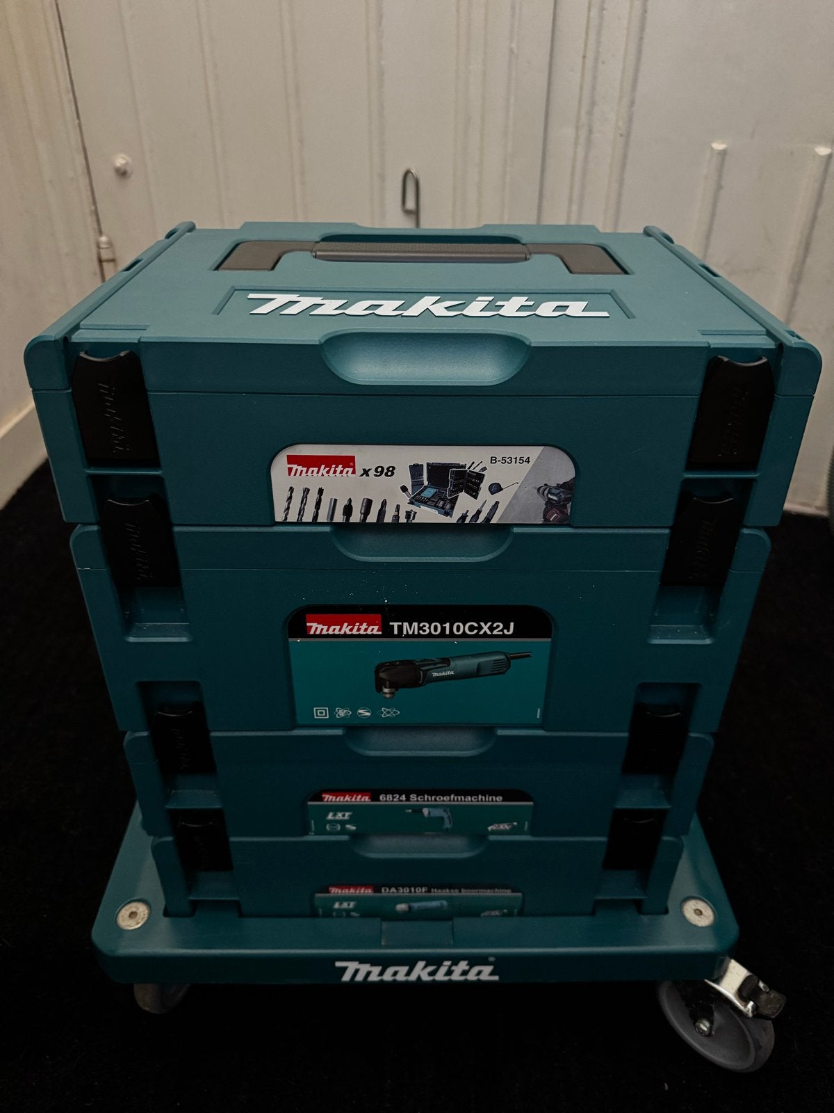 Makita Boormachine, Schroefmachine, Multitool + bits/boren, Gebruikt, Variabele snelheid, 400 tot 600 watt, Ophalen