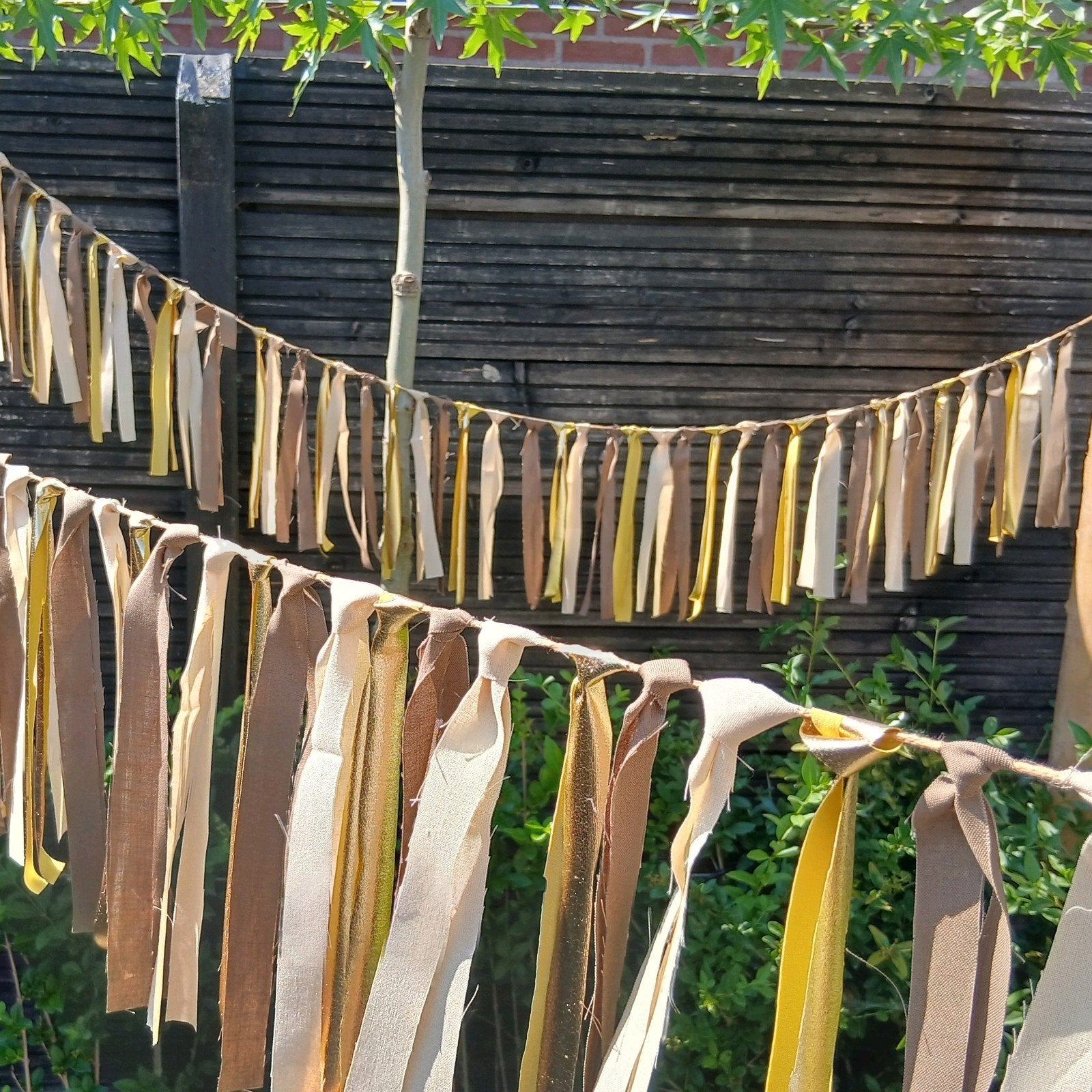 Prachtige slinger | Ibiza stijl | 3 meter, taupe/beige/goud, Ophalen of Verzenden, Nieuw, Versiering, Verjaardag