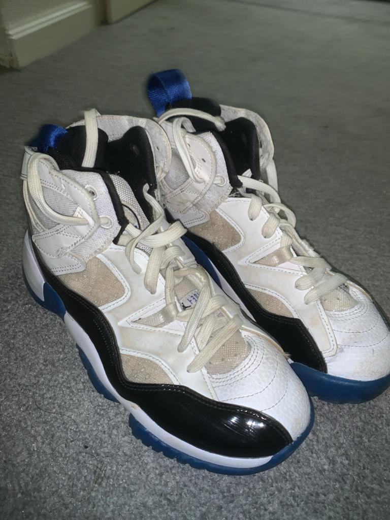 Jordan sneakers maat 37.5, Ophalen, Blauw, Sneakers of Gympen, Gedragen