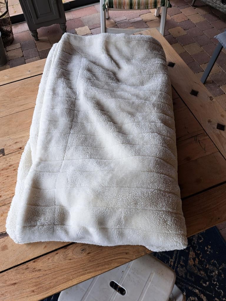 Deken 160 x 190 cm   Wit, Huis en Inrichting, Woonaccessoires | Plaids en Woondekens, Ophalen of Verzenden