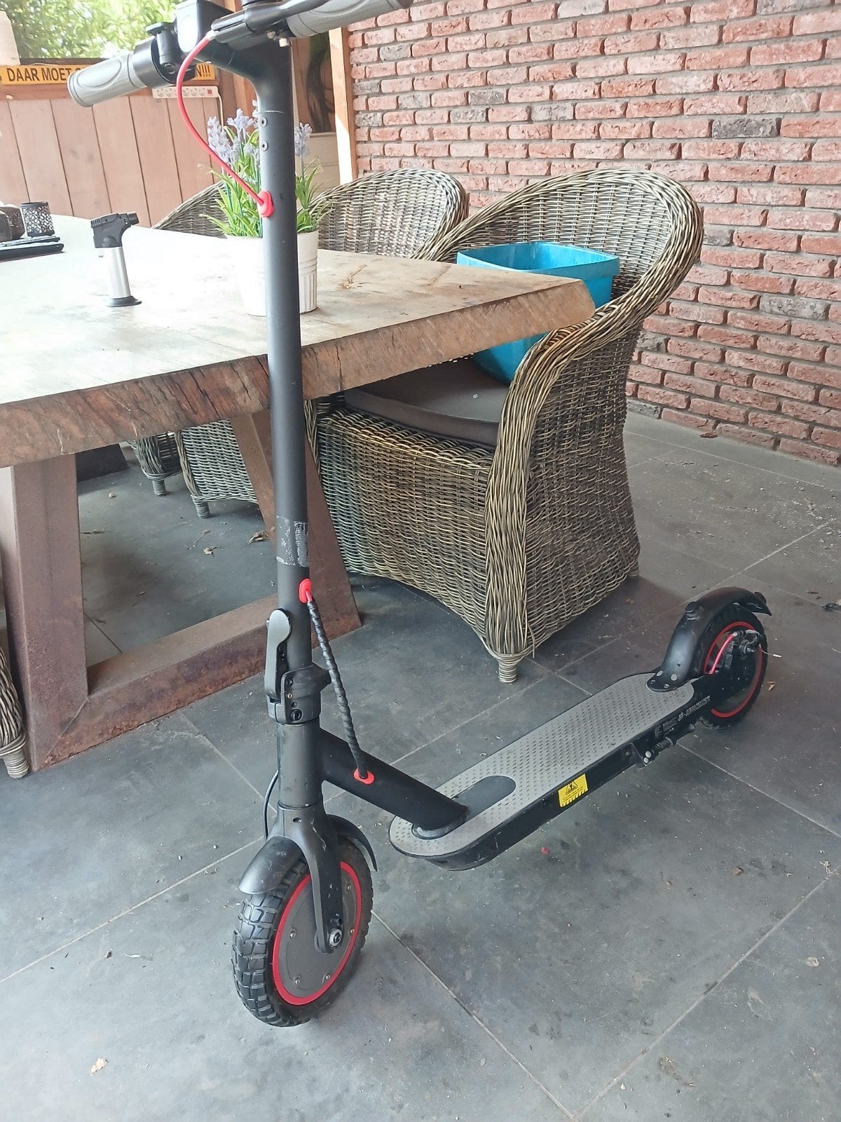 Elektrische step met oplader - Gebruikt, Ophalen, Gebruikt, Elektrische step (E-scooter), Onbekend