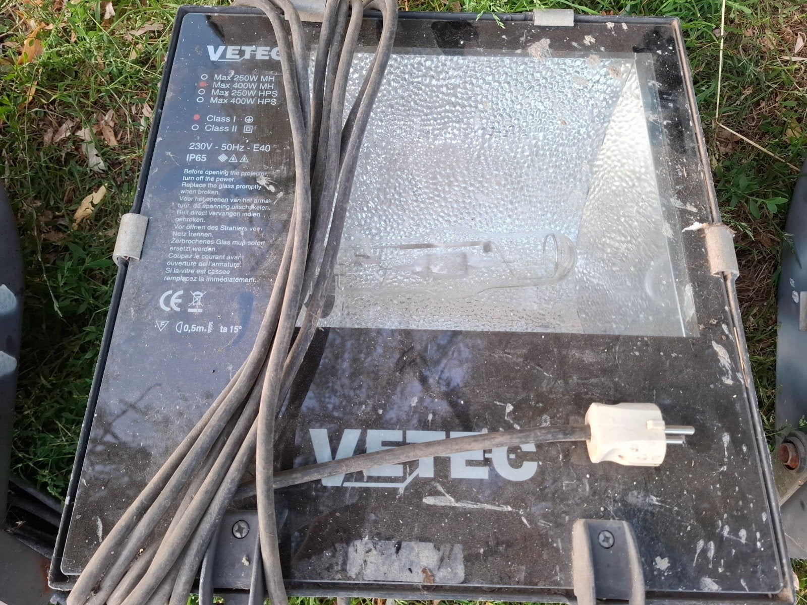 Primae Lux en Vetec bouwlampen / breedstralers, Ophalen, Gebruikt, 500 watt of meer, Lamp met armatuur