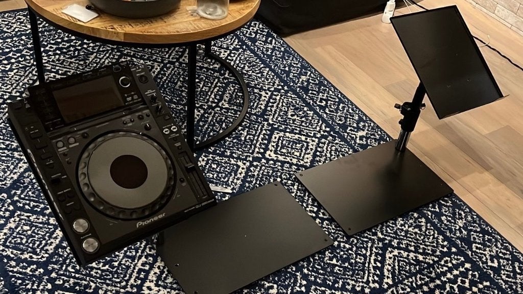 2x DAP DJ Player Stands – Excellent Condition, Ophalen, Zo goed als nieuw, Dj-set, Overige merken