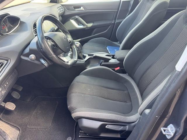 Peugeot 308 SW 1.2 PureTech Style, '16, 1e eig. en 97000 km, Auto's, Voorwielaandrijving, Stof, Gebruikt, 1199 cc