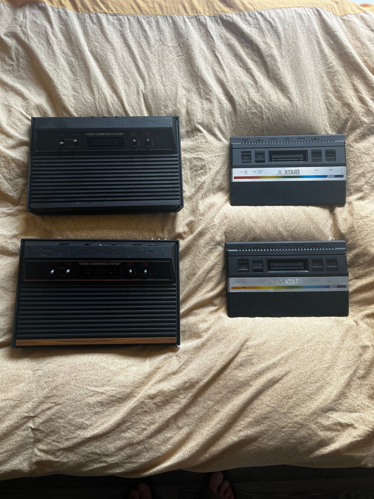 Grote Atari 2600 Collectie: 4 Consoles, 43 Games, Veel Cont, Ophalen of Verzenden, Gebruikt, Met games, Met 3 controllers of meer