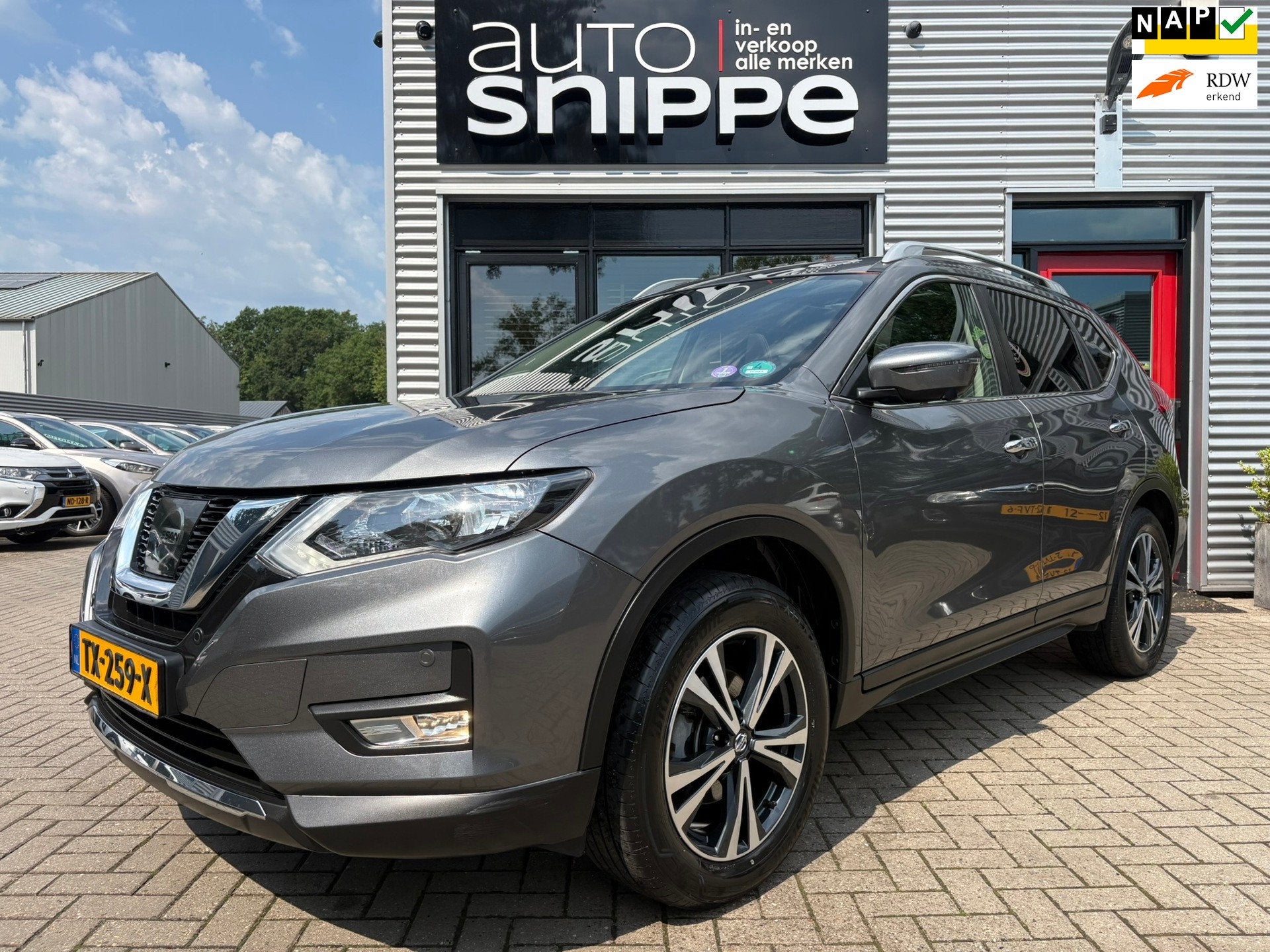Nissan X-Trail 1.6 DIG-T N-Connecta -TREKHAAK-1800 KG TREKGE, Auto's, Voorwielaandrijving, Dealer onderhouden, 4 cilinders, 163 pk