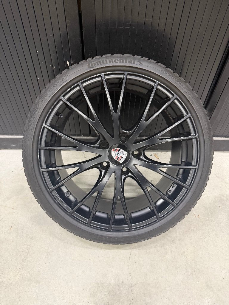 20 inch Porsche 911 (992) winterset MAK Rennen, Ophalen, Banden en Velgen, Winterbanden, Personenwagen