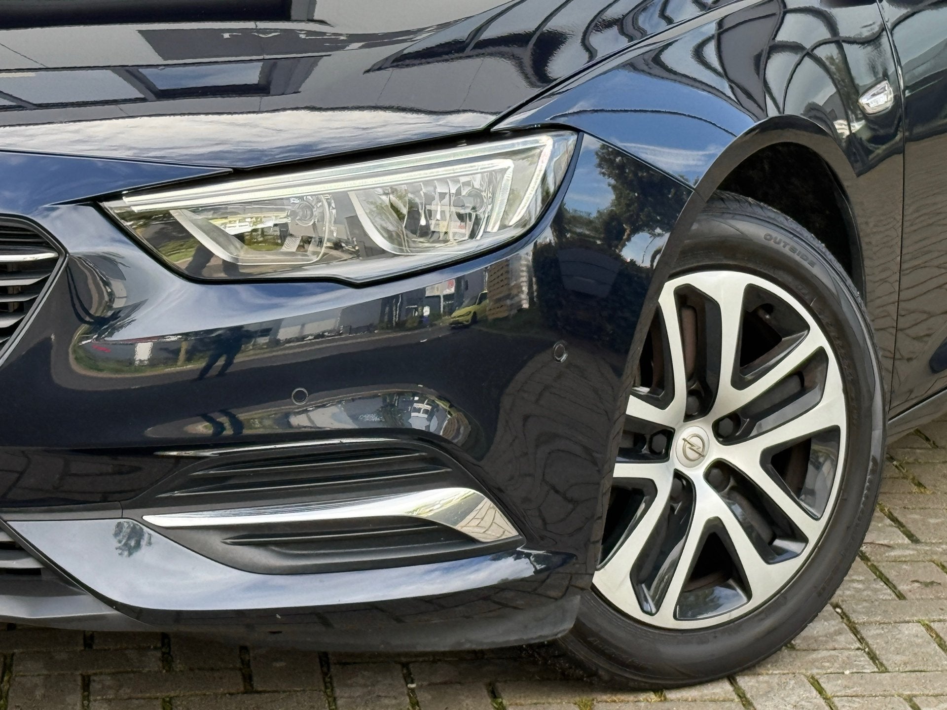 Opel Insignia Grand Sport 1.5 Turbo Online Edition AUTOMAAT, Auto's, Gebruikt, Euro 6, 4 cilinders, 700 kg