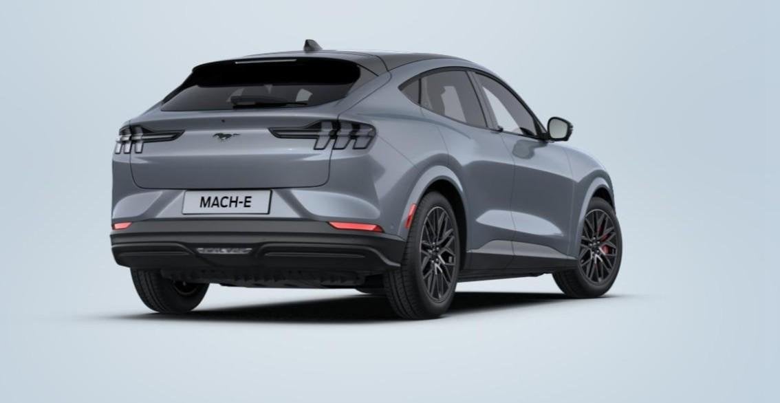 Ford Mustang Mach-E Extended Premium RWD 91 kWh 276pk | Tech, Auto's, Automaat, Achterwielaandrijving, Gebruikt, Zwart