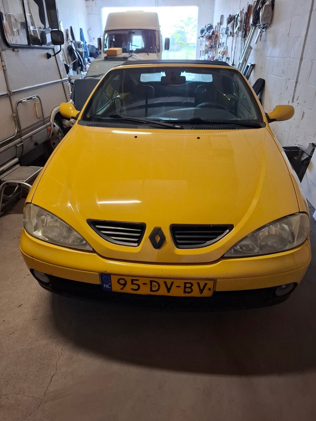 Renault Megane cabrio  Achteras is doorgezakt, Ophalen, Gebruikt, Renault