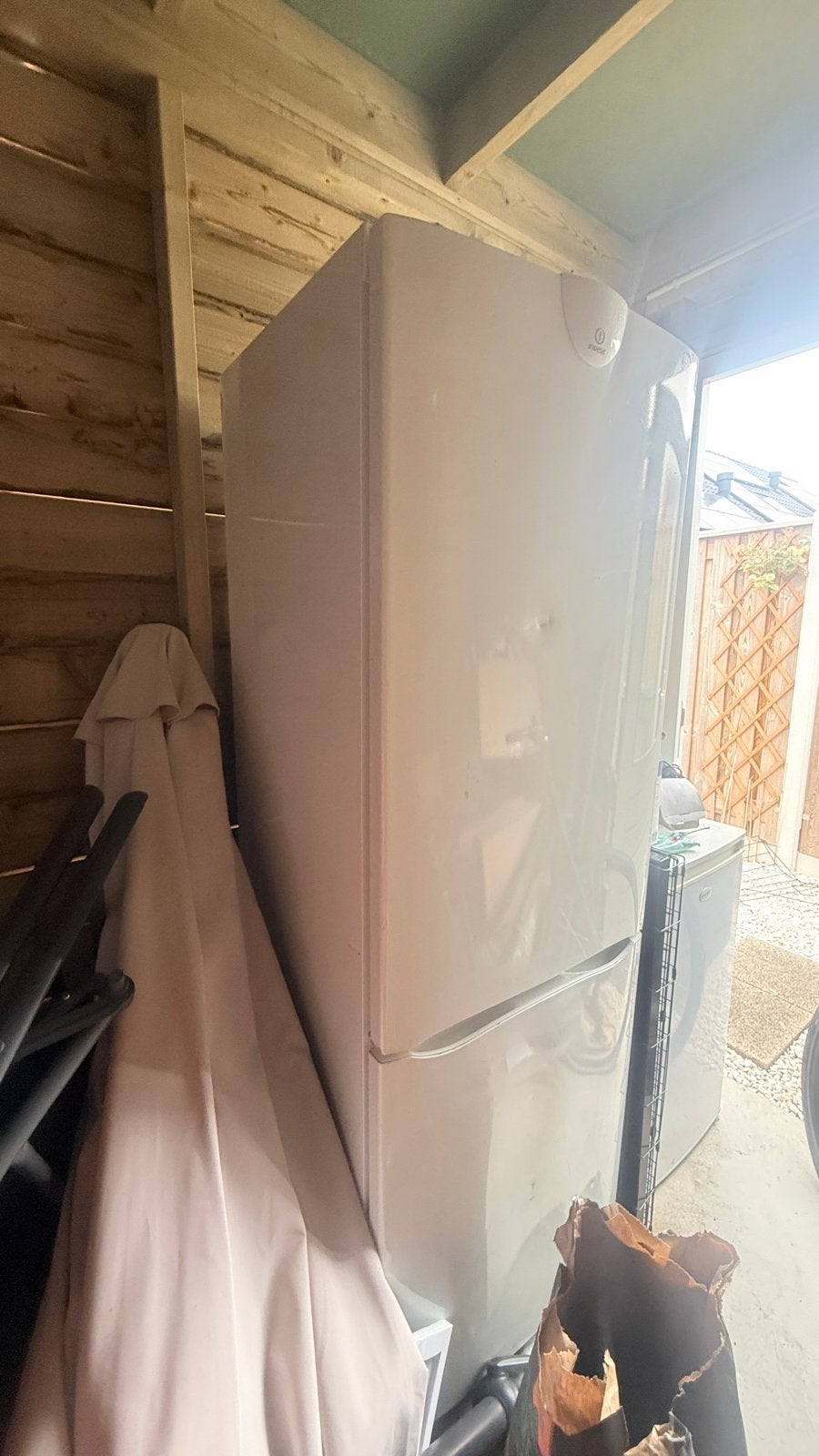 Defecte koelkast met vriesvak gratis af te halen, 150 tot 200 liter, 60 cm of meer, Niet werkend, Met vriesvak