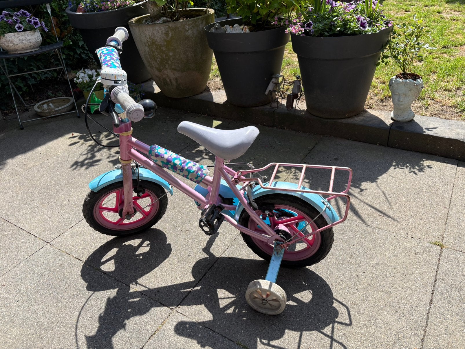 Kinderfietsje met zijwieltjes., Fietsen en Brommers, Fietsen | Kinderfietsjes, Ophalen, Zijwieltjes, Gebruikt, Velgrem