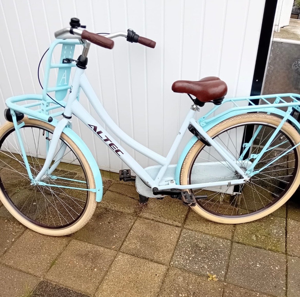 Altec Stadsfiets Dames - Lichtblauw met Voordrager, Ophalen of Verzenden, Gebruikt, 1 kind, Overige merken