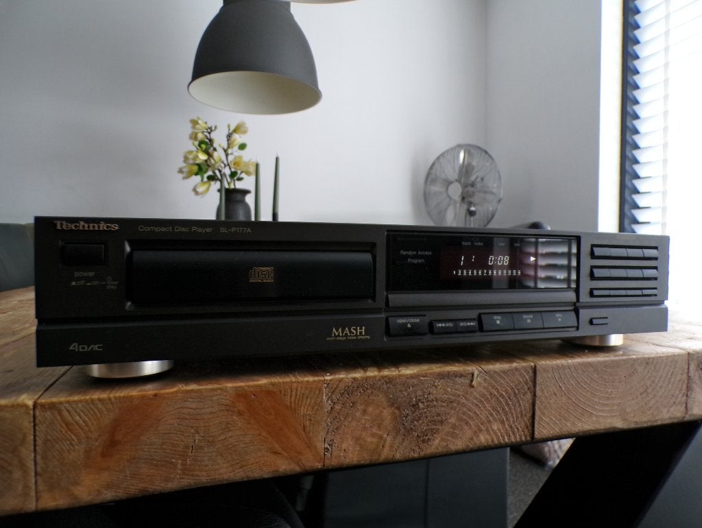 Vintage Technics Mash CD speler type SL-P177a, Ophalen of Verzenden, Zo goed als nieuw, Technics
