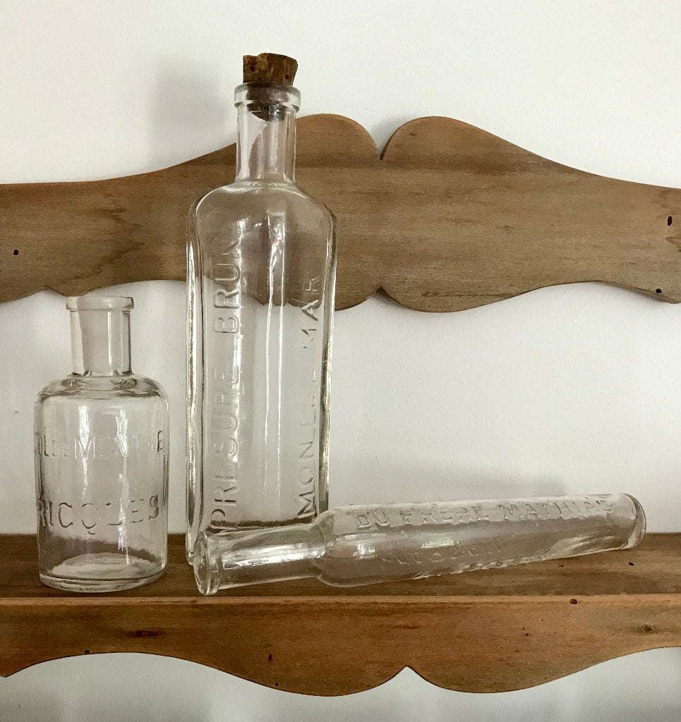 Antieke set medicinale flesjes eau des carmes et cetera, Ophalen of Verzenden