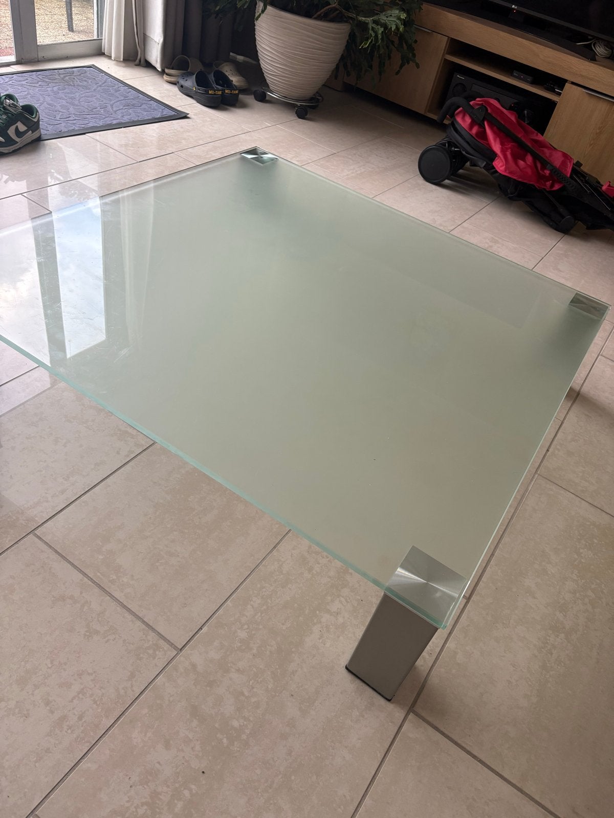 Design glazen bijzet tafel koffietafel, Huis en Inrichting, Tafels | Salontafels, Ophalen, Gebruikt, 100 tot 150 cm, Vierkant