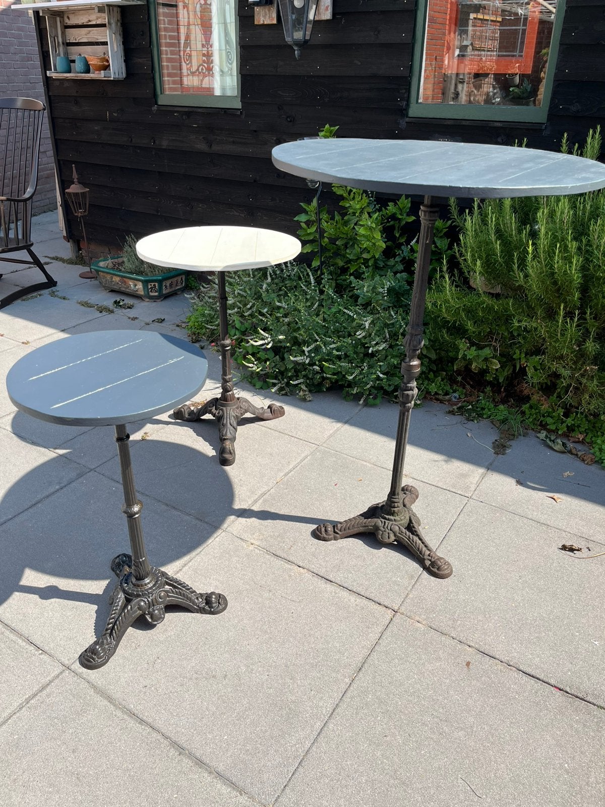 Set van 3 tafels gietijzeren voet. Bistro tafel. Sta tafel, Ophalen, Zo goed als nieuw