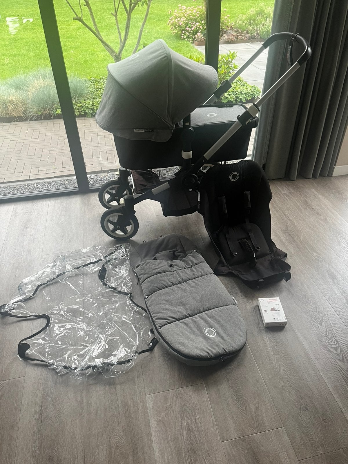 Bugaboo Buffalo kinderwagen grijs+toebehoren, Kinderen en Baby's, Kinderwagens en Combinaties, Ophalen, Gebruikt, Bugaboo