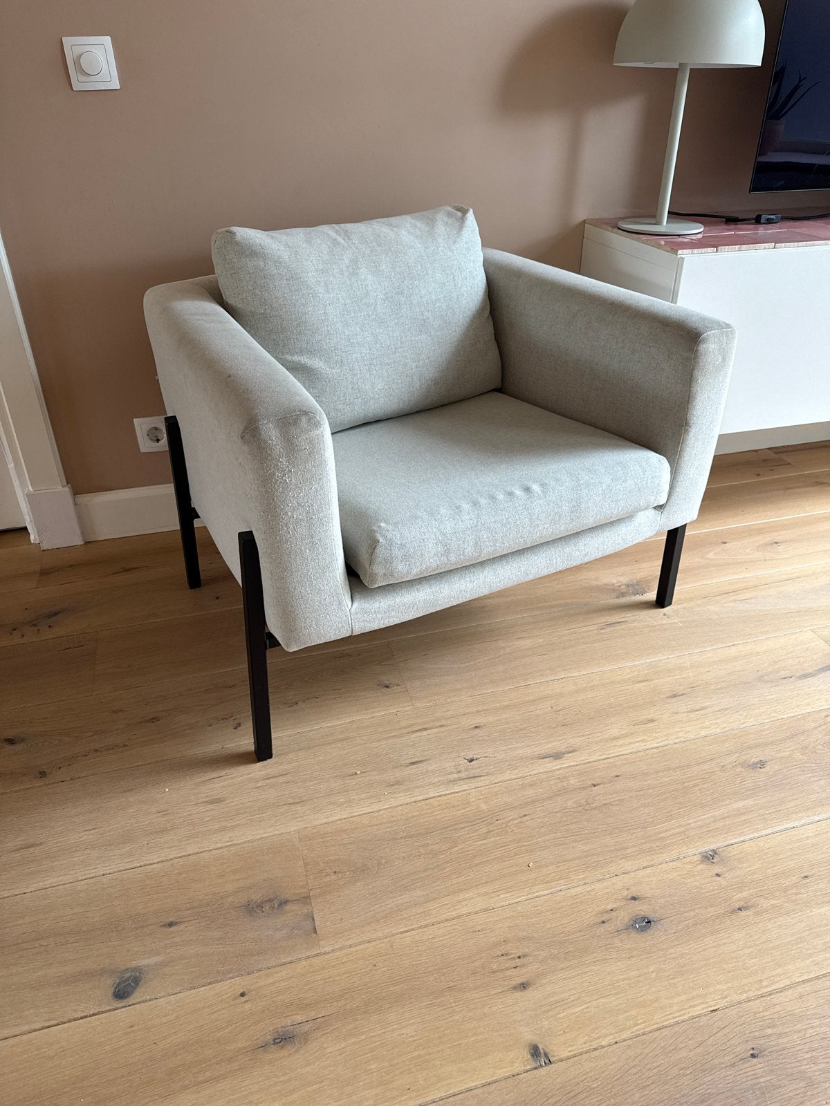 Ikea koarp fauteuil met metalen onderstel, Huis en Inrichting, Fauteuils, Ophalen, Gebruikt, 75 tot 100 cm, 75 tot 100 cm