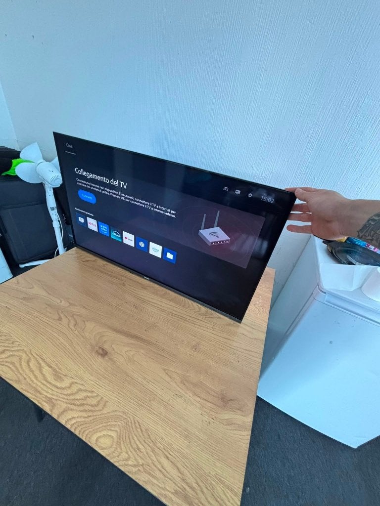 Nieuwe Philips Ambilight 32" QLED-televisie (Smart TV), Philips, QLED, 50 Hz, Nieuw
