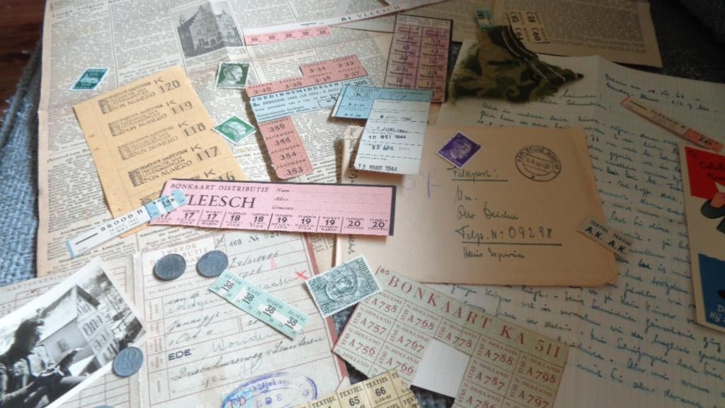 Set 1 Oorlog wo2 bonnen geld munt krant foto document ww2, Verzenden, Overige soorten, Nederland, Overige typen