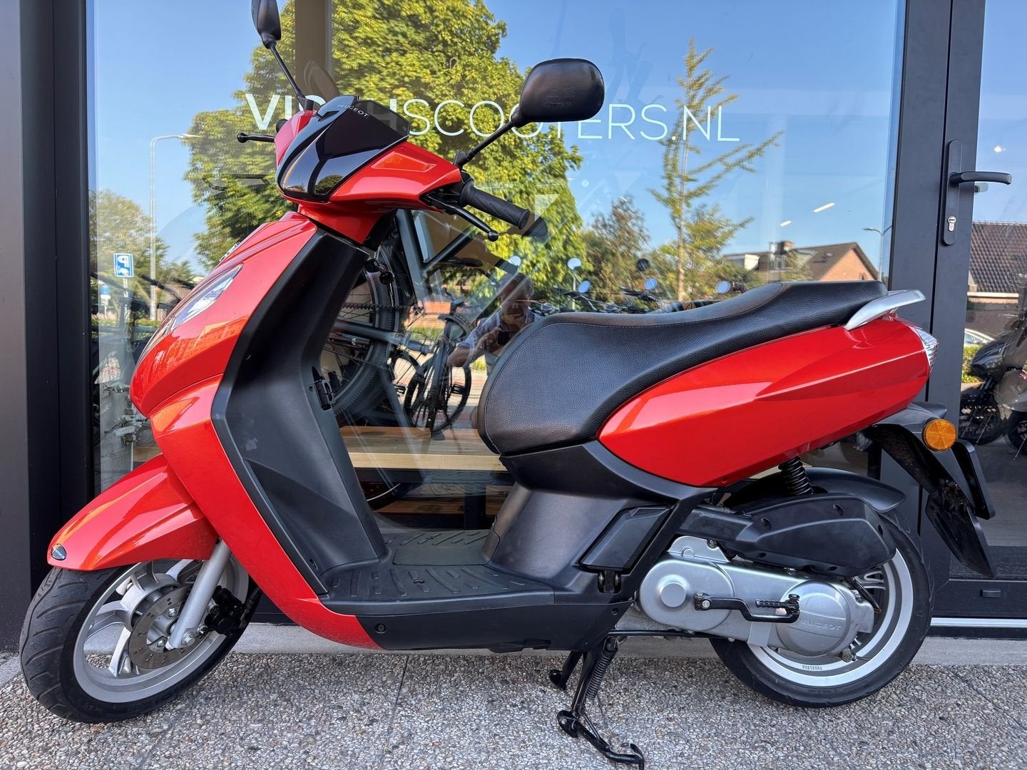 Peugeot Kisbee | 25KM | Bouwjr. 2011 | 10204KM | Nette Staat, Fietsen en Brommers, Brommers | Peugeot, Gebruikt, Overige modellen